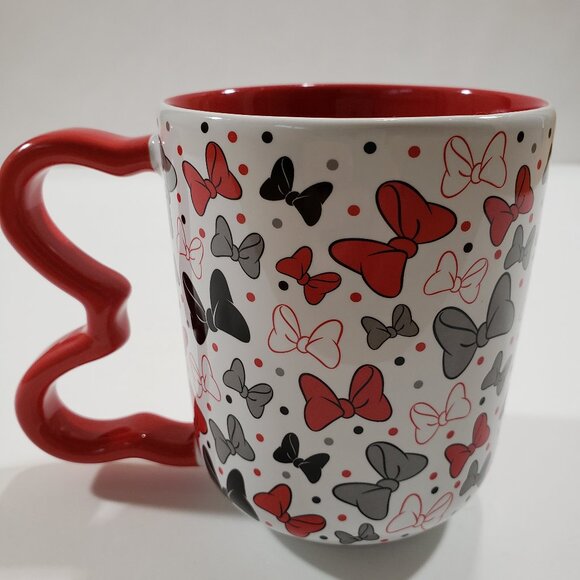 Disney Minnie Mouse Mug "Put a Bow On It" 3D Bow Handle 15 oz - Picture 3 of 13